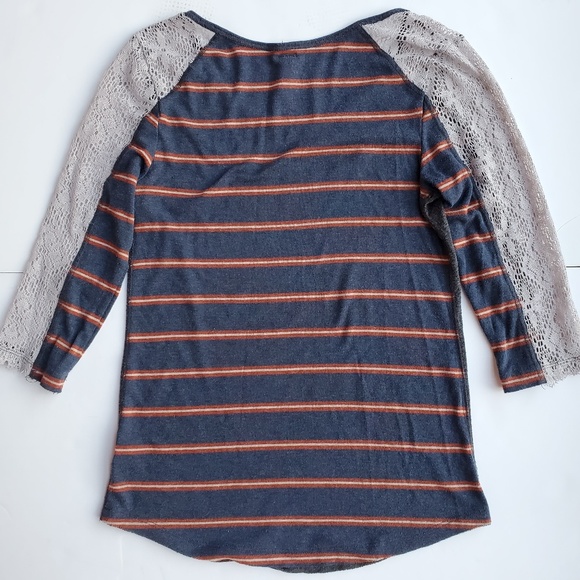 We The Free Texas Bluebonnets Tee - Picture 3 of 5